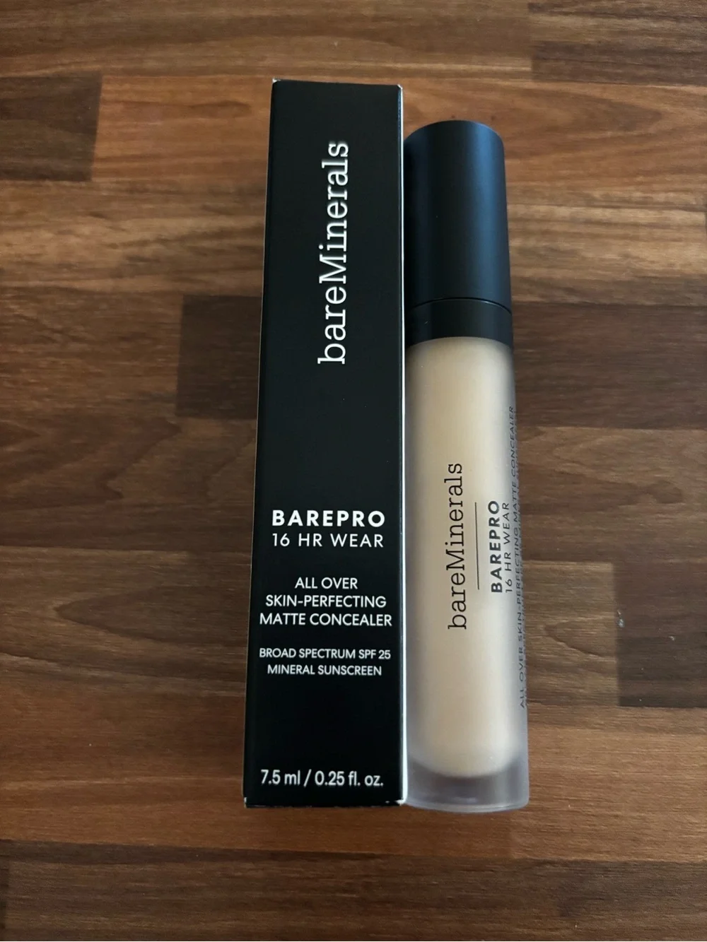Bareminerals BAREPRO 16HR All Over Matte Concealer light 200 neutral NEW
